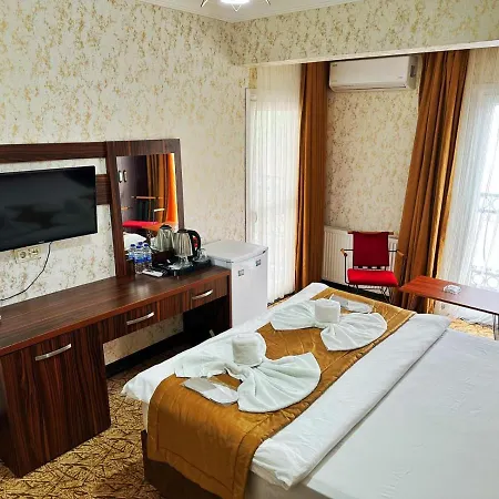 Lägenhetshotell Rose & 3*